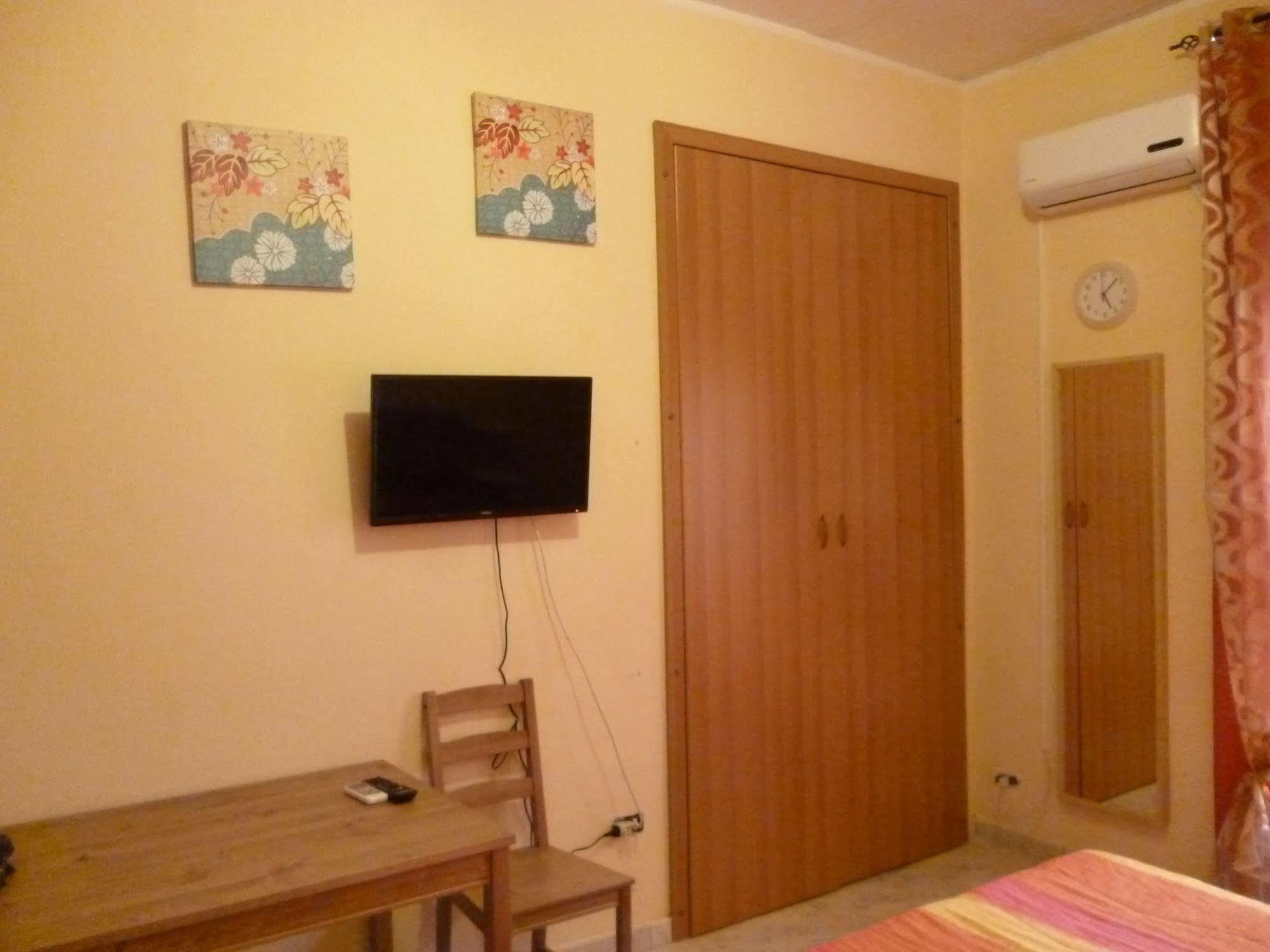 Vesta-Apartments คาตาเนีย ภายนอก รูปภาพ